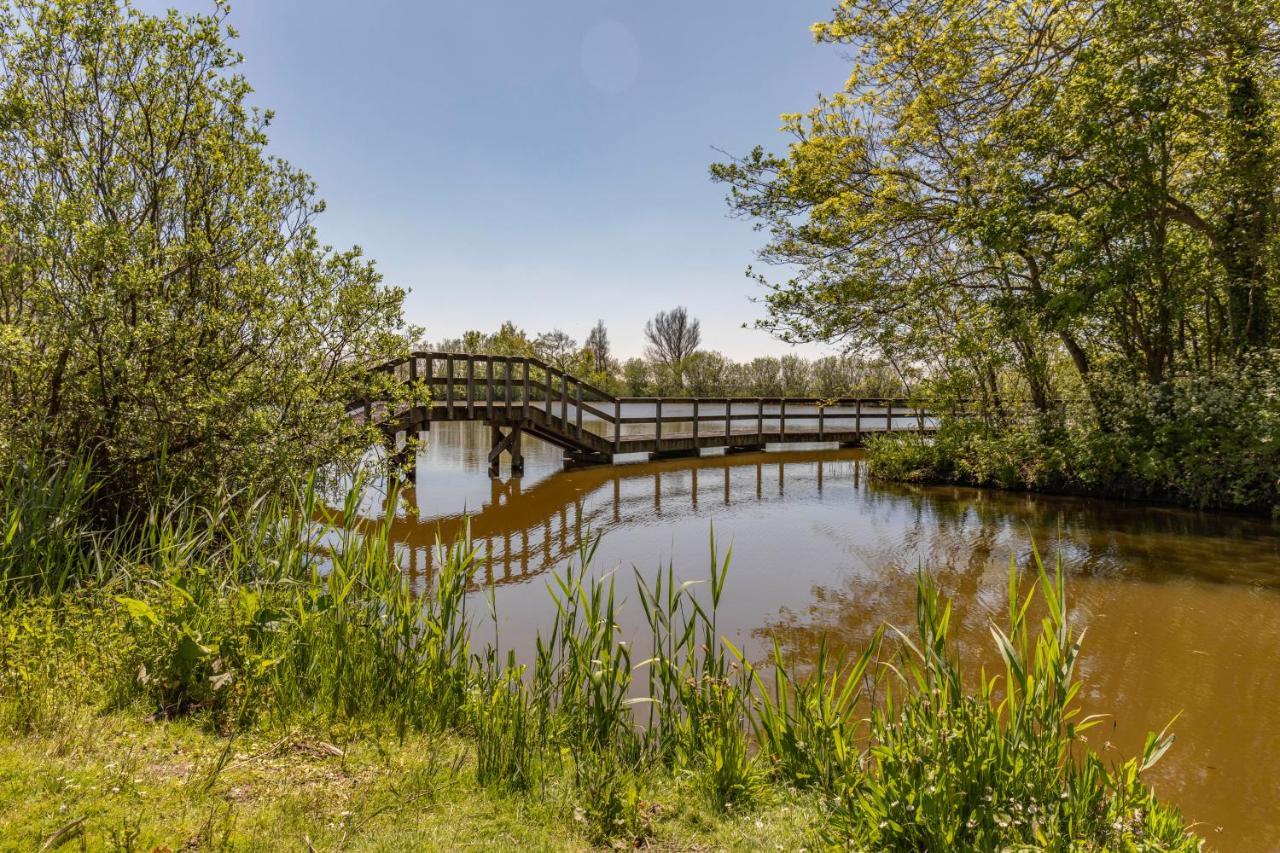 Bungalow 36 Op Recreatiepark De Wielen Синт-Мартен Экстерьер фото