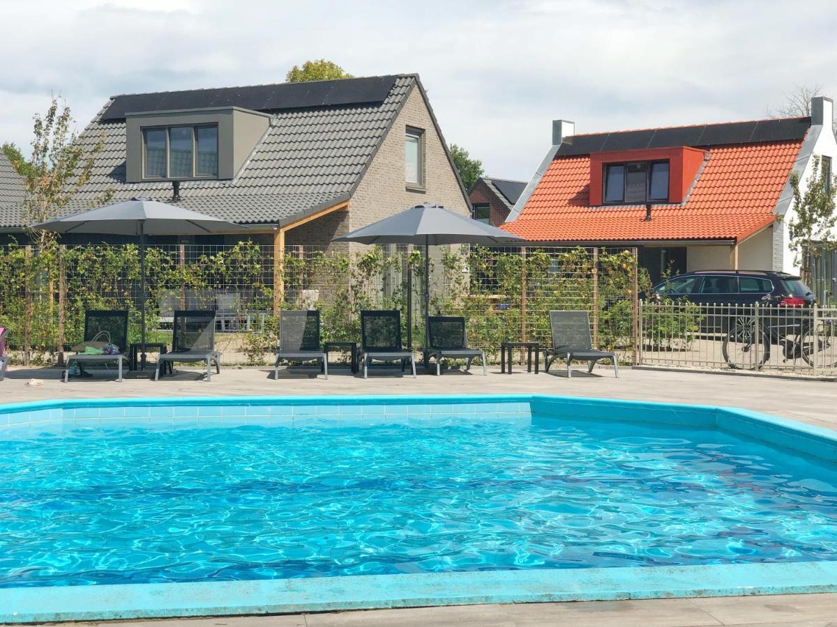 Bungalow 36 Op Recreatiepark De Wielen Синт-Мартен Экстерьер фото